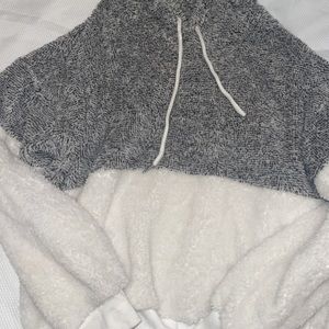 gray and white fuzzy hoodie
